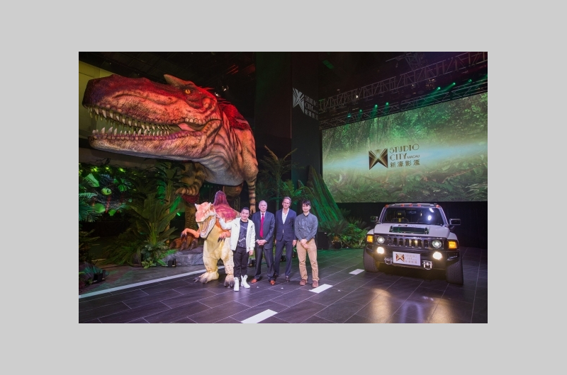 TheDinosaurHuntOpening